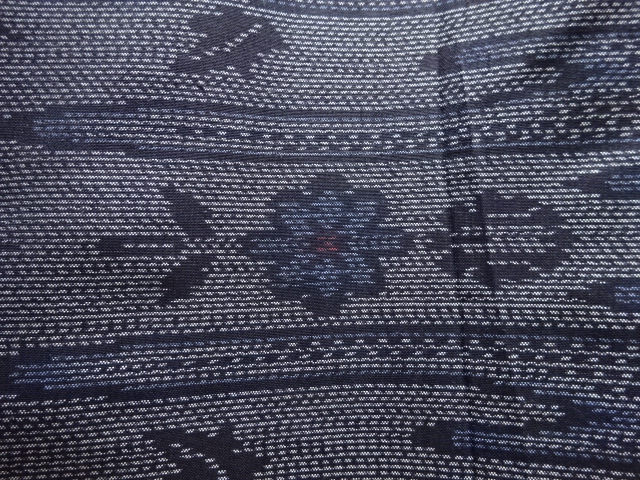 JAPANESE KIMONO / ANTIQUE KIMONO / SILK / DORO OSHIMA TSUMUGI / WOVEN FLOWER